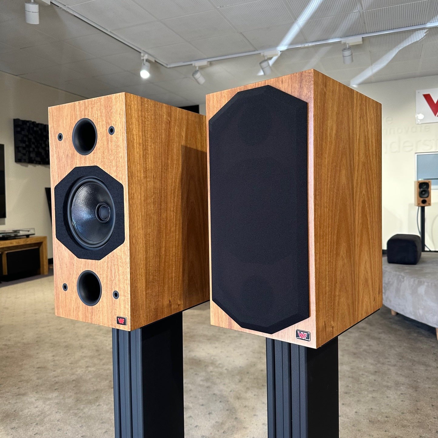VAF Signature i91 MKIII Bookshelf Speakers